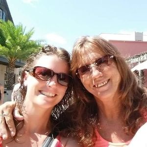 Meet your Posher, Dawn